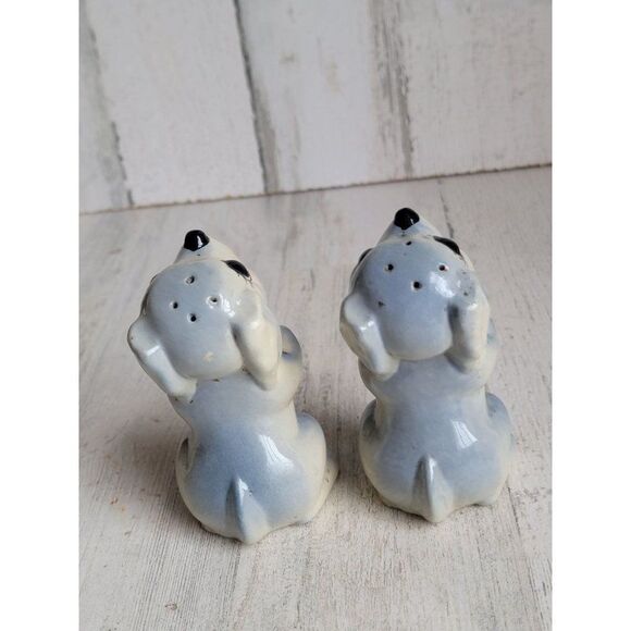 Vintage blue begging puppy dog ceramic salt pepper shakers - Picture 4 of 8